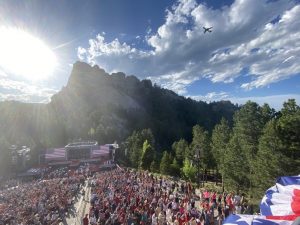 mt rushmore CITIZEN FREE PRESS