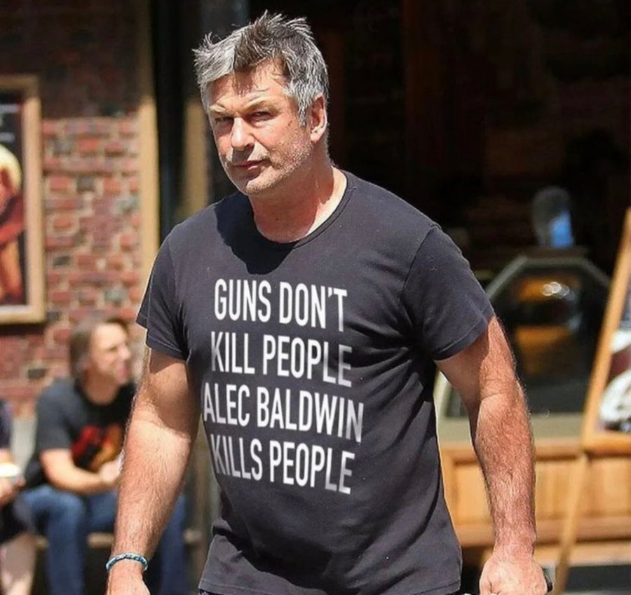 alec-baldwin-guns.jpg